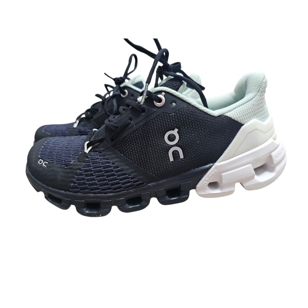 On Running Women's Cloudflyer 3 Running Shoe 6.5 Black/White